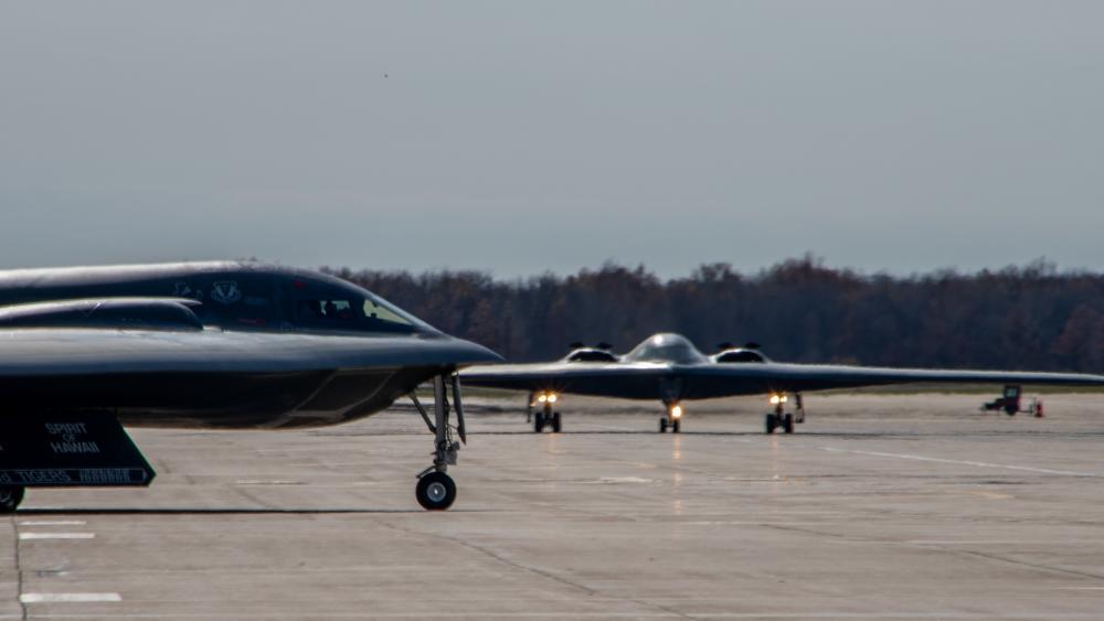 Whiteman AFB’s only runway reopens after B-2 bomber accident