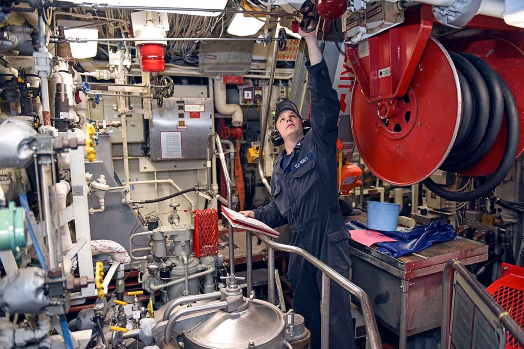 Bigger re-up bonuses for top sailors — what you need to know now!