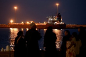 US denies Iranian reports of strike on warship, says ships transit Hormuz