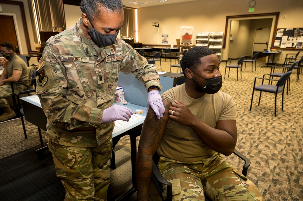 Military COVID-19 deaths on upswing as vaccination deadlines pass