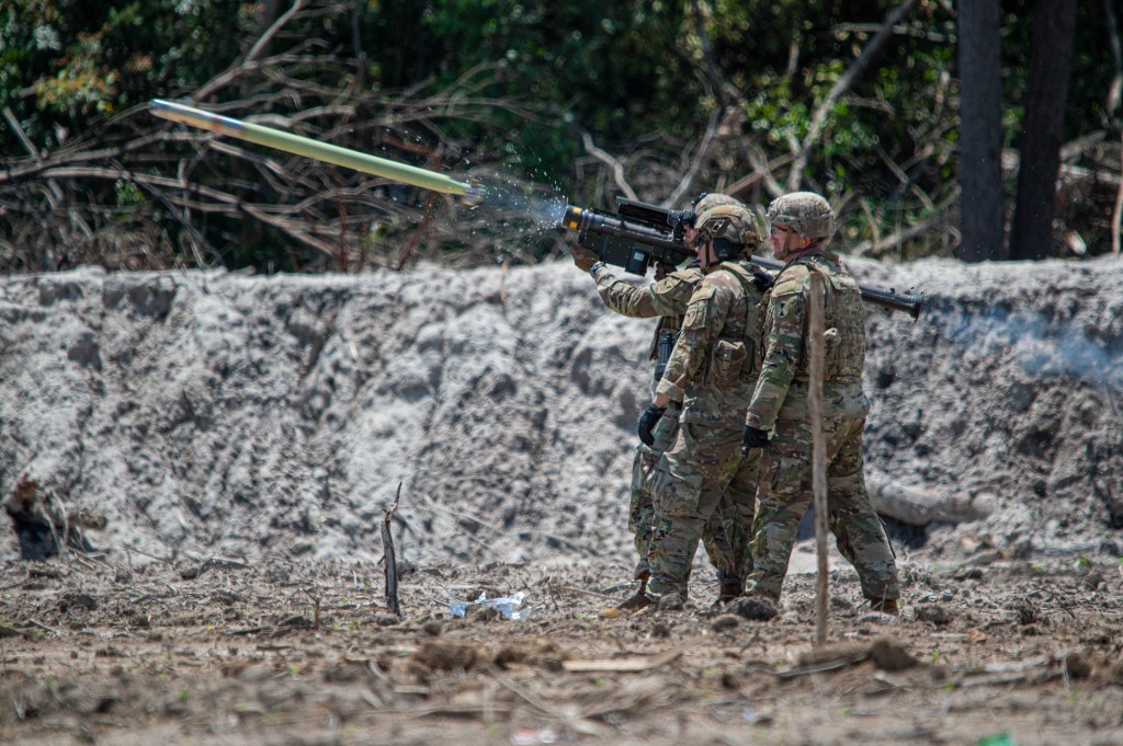 The US Army wants thousands of air defense missiles to replace the Stinger