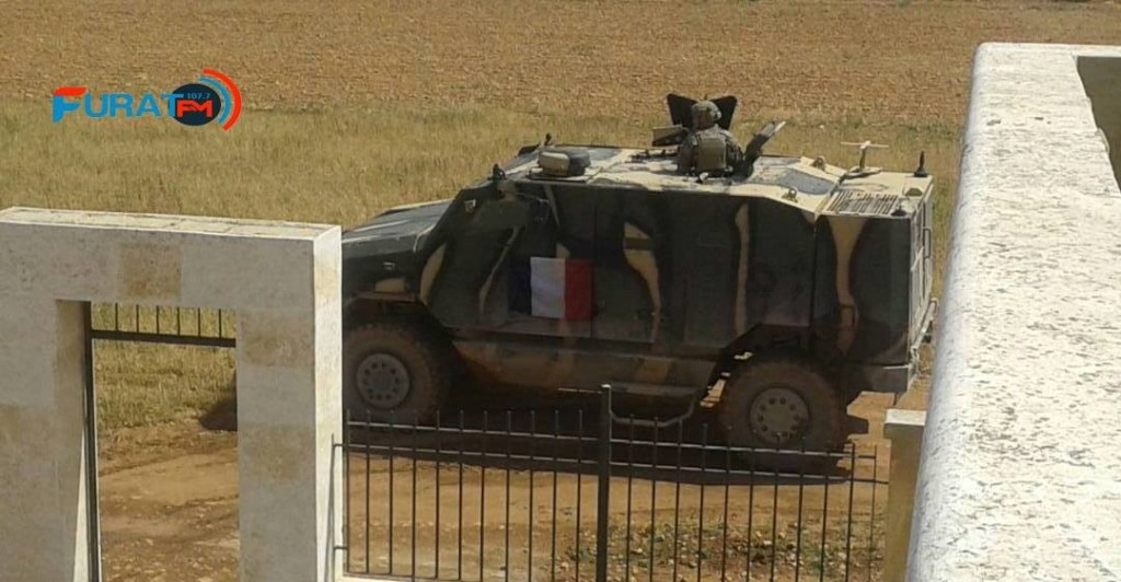 US, French troops seen conducting joint patrol in Manbij, Syria