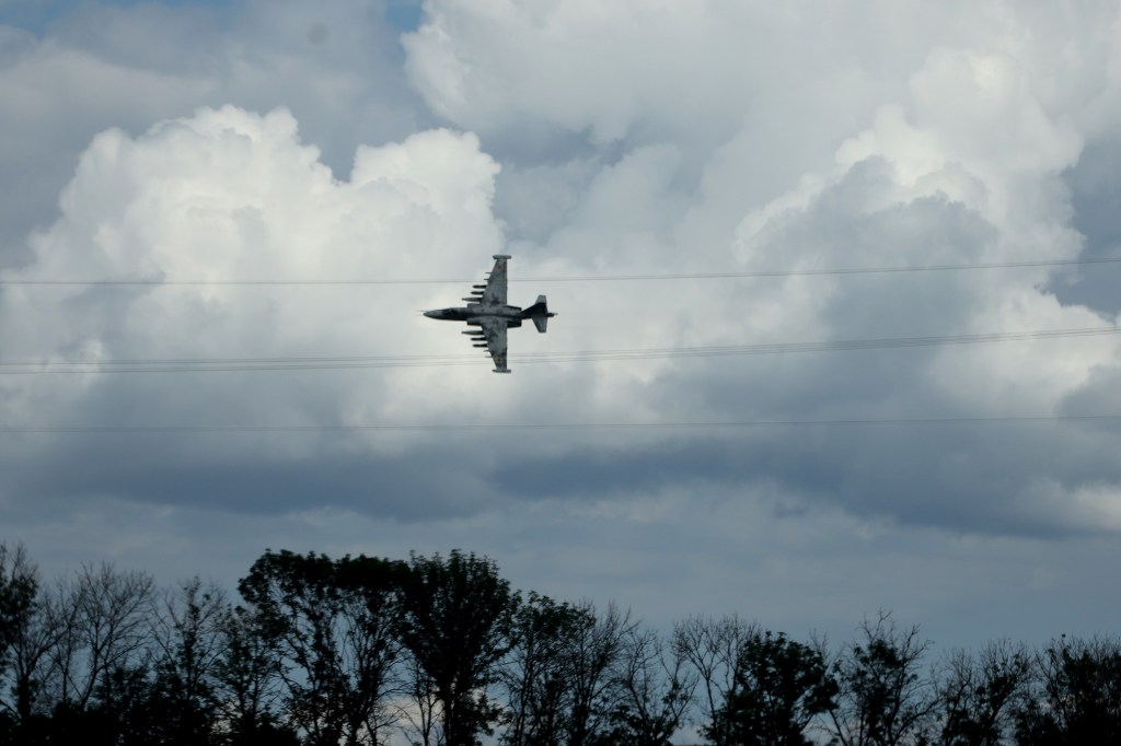 Which fighter jet is best for Ukraine as it fights off Russia?