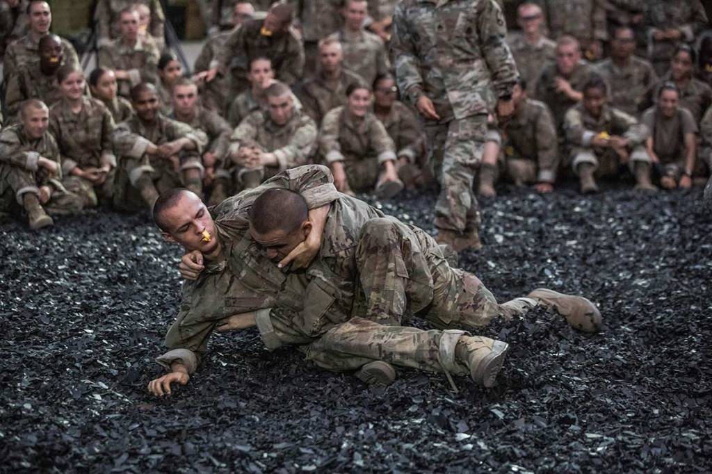 Every Army senior leader will ‘become an active recruiter’ to net 10,000 new soldiers