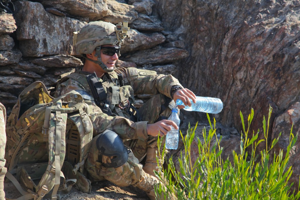 Soldiers’ bottled water consumption is unsustainable in the next war, Army report says