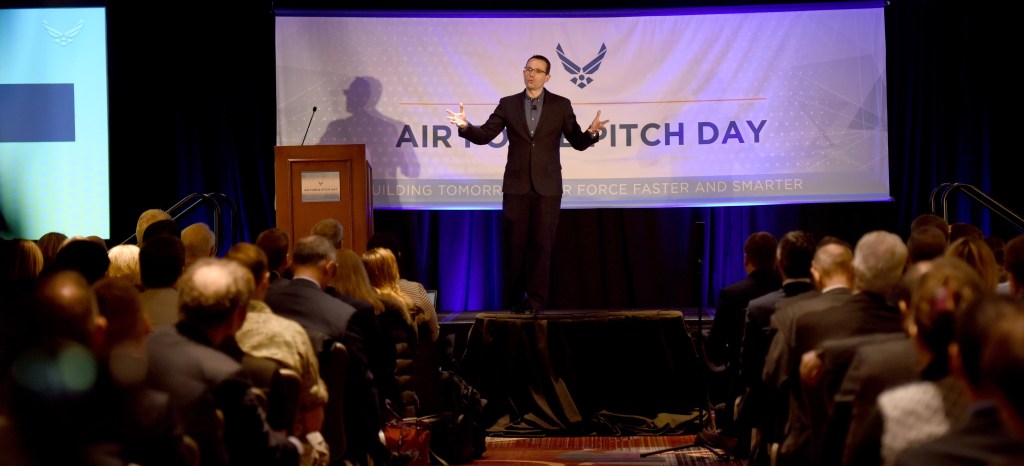 10 winners chosen in International Space Pitch Day