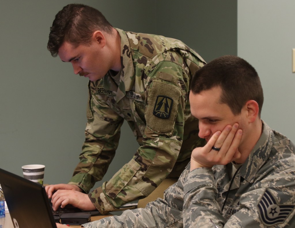 In change, Army to allow file downloads for Army 365 email on personal devices