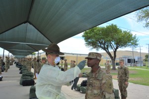 Army pauses bringing new recruits to basic training