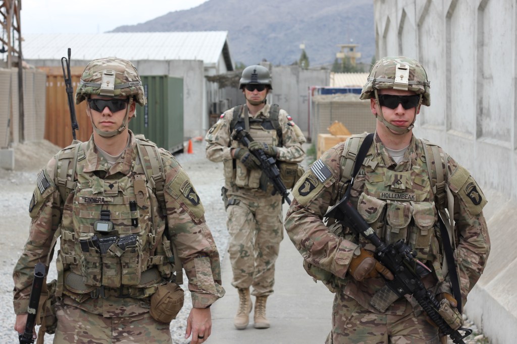 Obama to slow Afghanistan drawdown