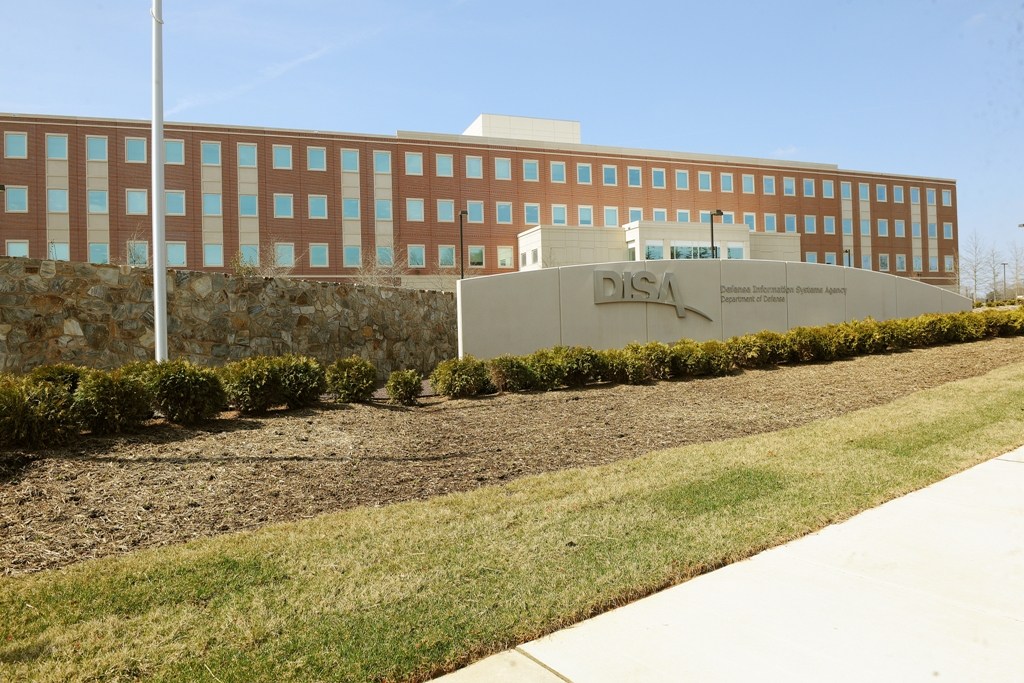 Pentagon’s secret communications network to get upgrade from Booz Allen
