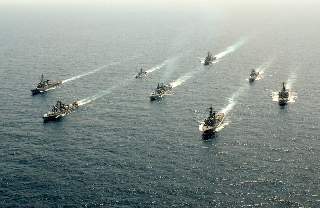 Navy awards networking deal to 3 companies