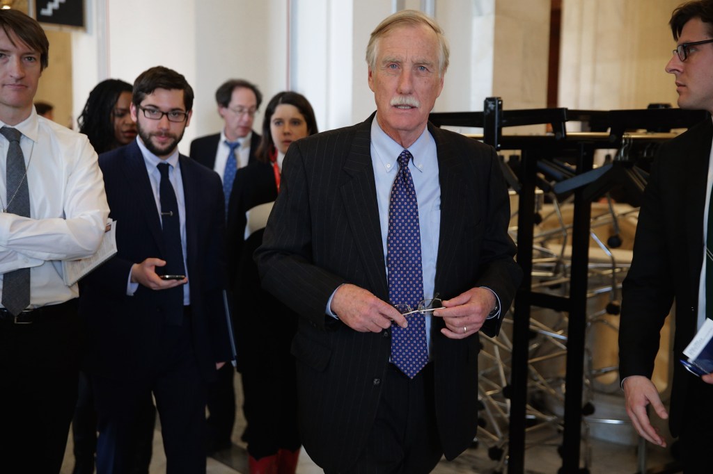 Senators want cybersecurity funding boost for OPM