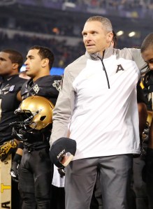 Service members, vets can score free tickets to Army-Penn State game