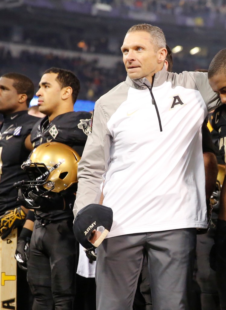 Service members, vets can score free tickets to Army-Penn State game