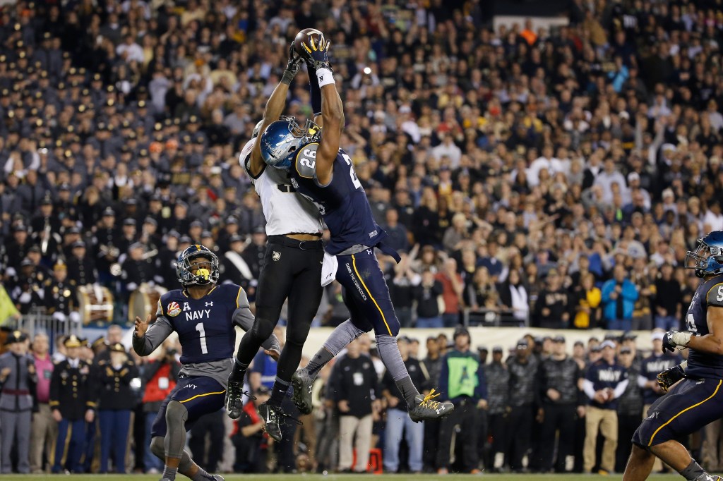 Mids outlast Black Knights, push Army-Navy streak to 14