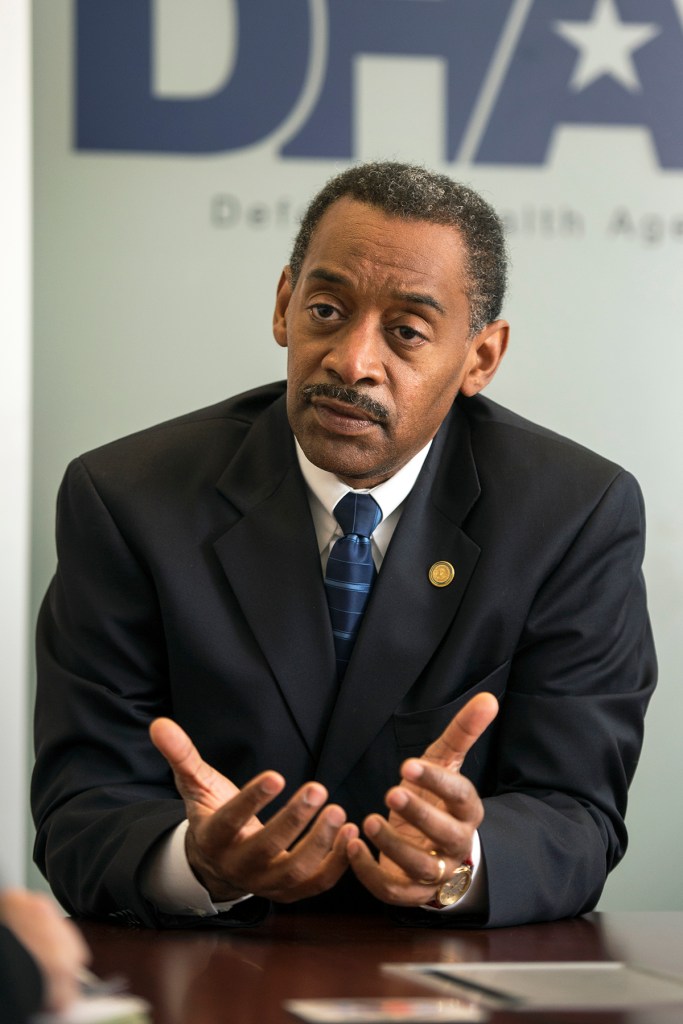 Assistant secretary of defense for health affairs to step down