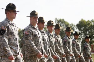 Army to increase special duty pay for drill sergeants, recruiters