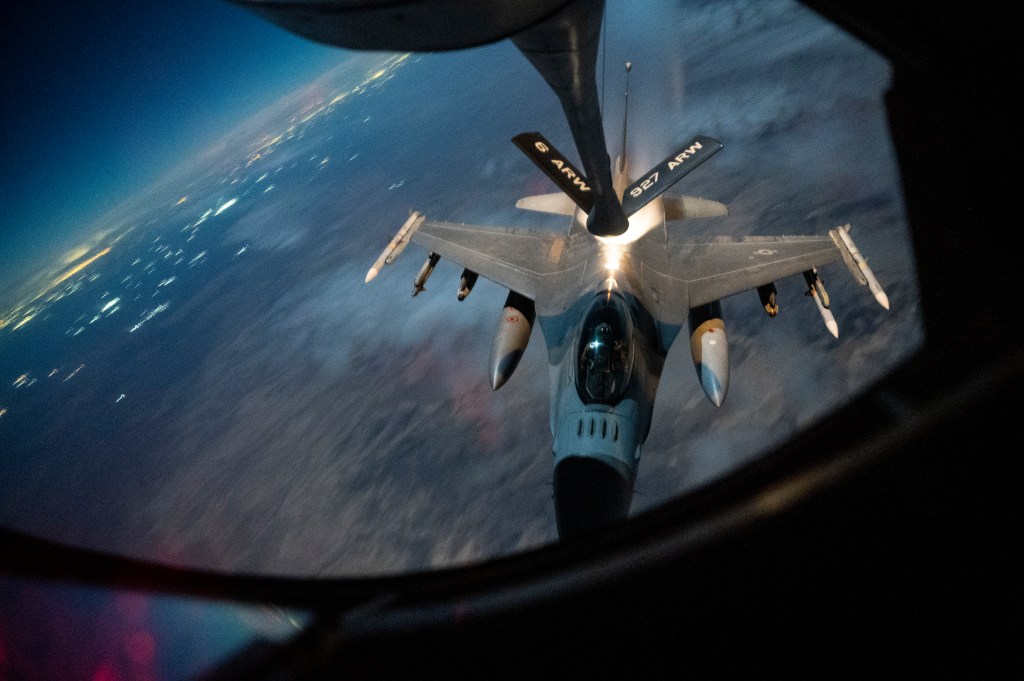 US Air Force warns of aging fighters, poor purchasing efforts