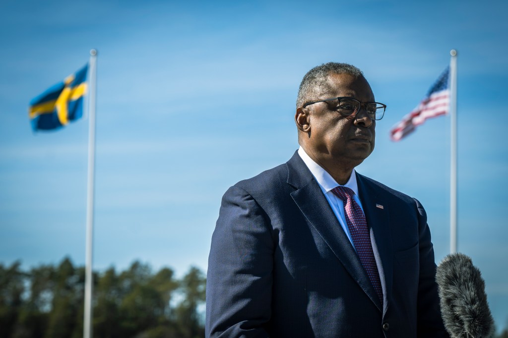 Air National Guardsman age not key in Pentagon leaks, Austin says