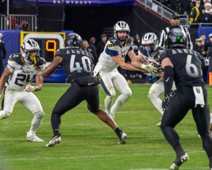 Senator pushes for new rules letting academy athletes play pro sports