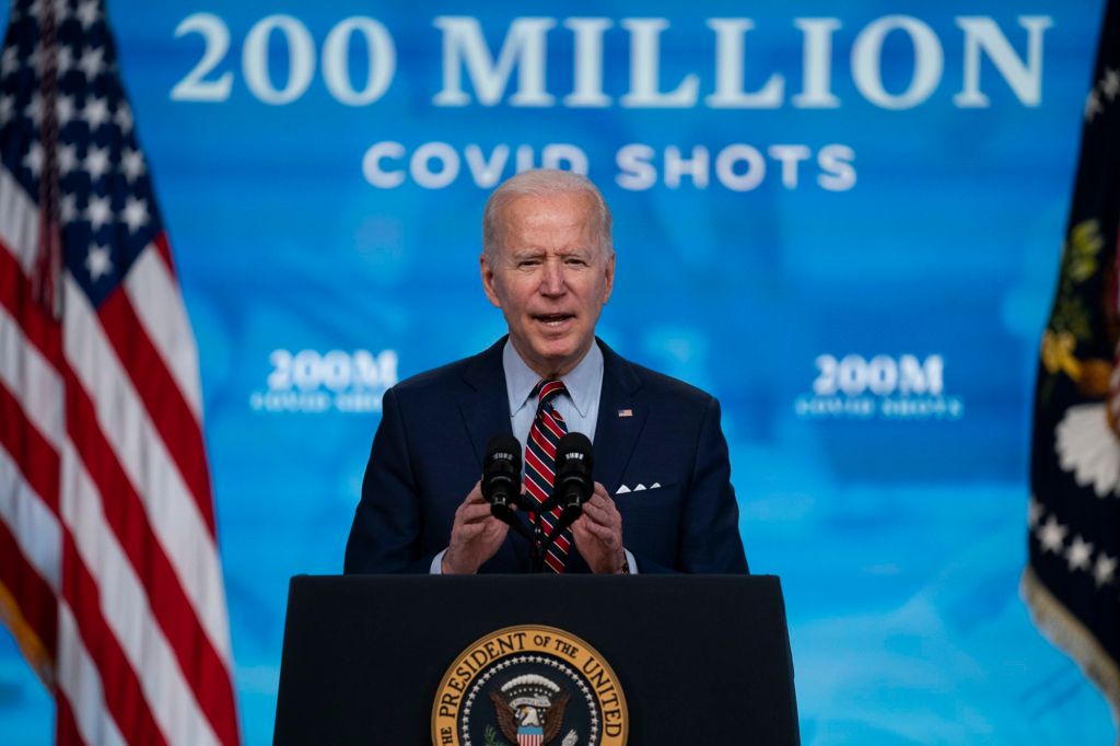 Leave benefit for feds getting COVID-19 booster shots upheld by OPM