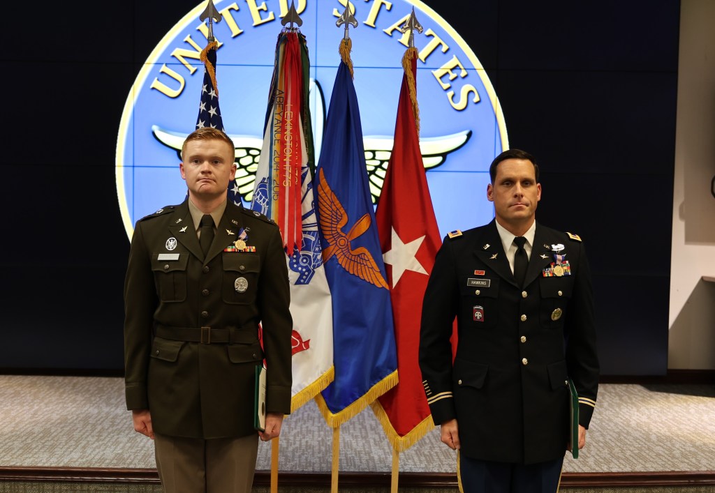 Aviators get Army’s highest non-combat award after deadly collision