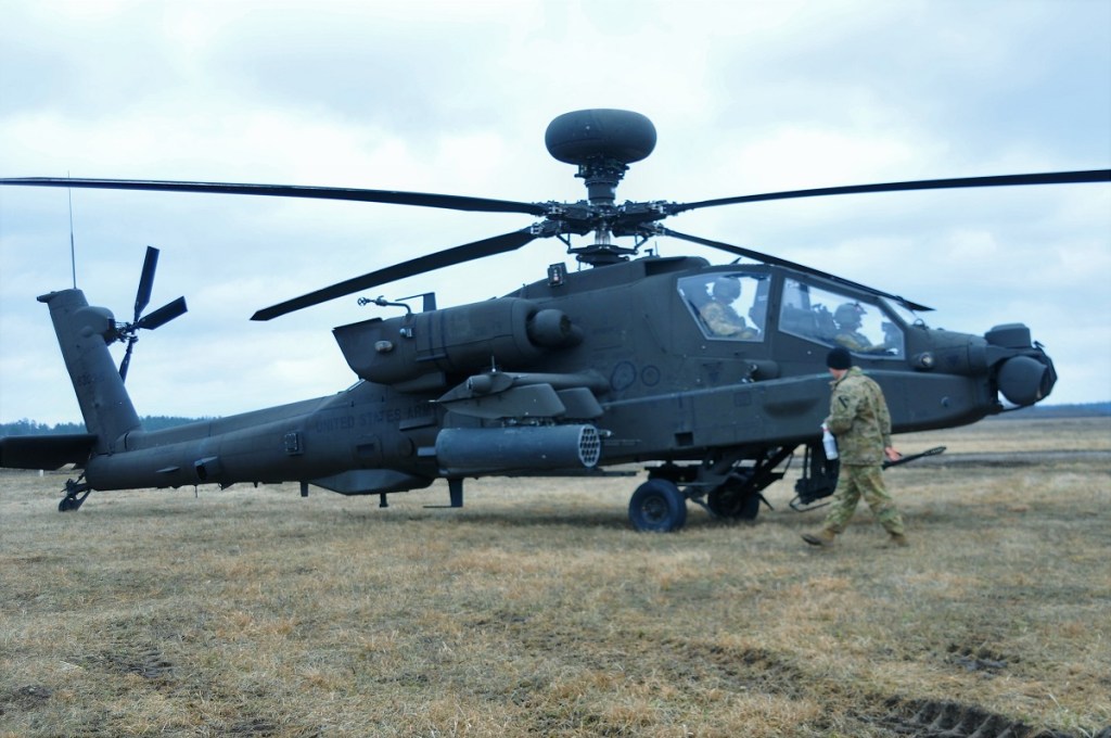 US Army stops accepting AH-64E helos from Boeing due to safety concerns