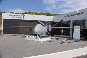 Malaysia picks Turkish defense firm in drone deal