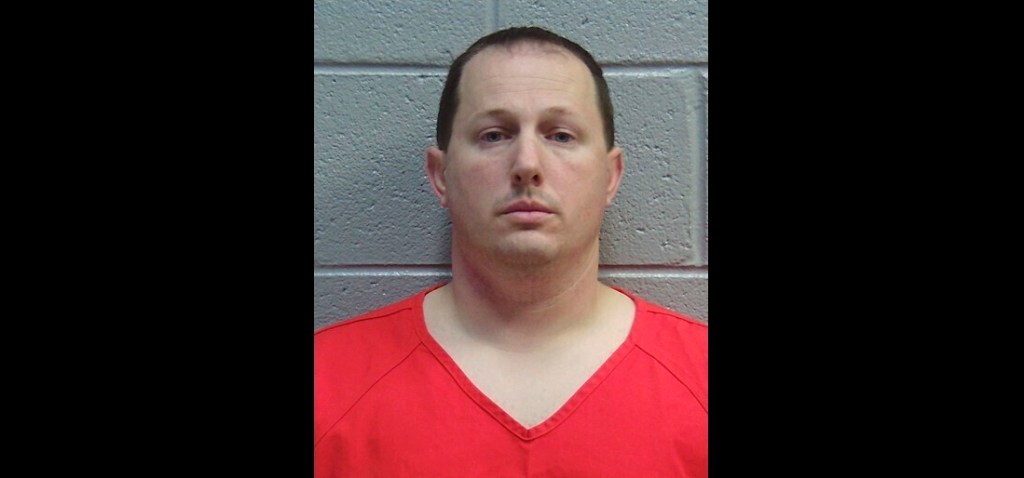 Army cyber officer pleads guilty to producing child pornography