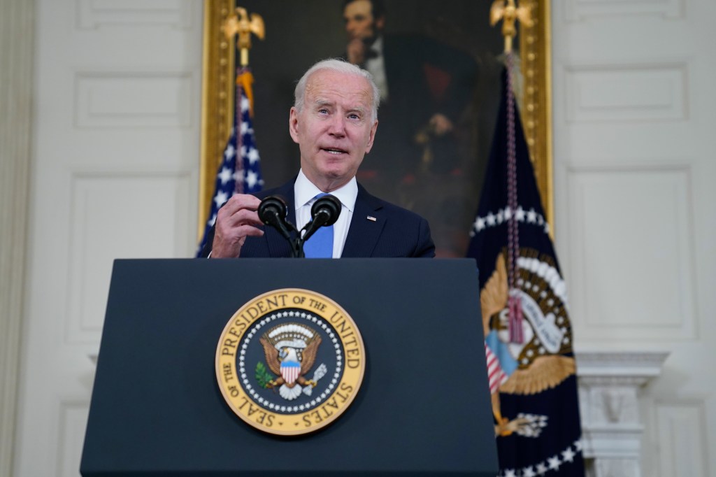 Biden urged by tech firms to embrace commercial software