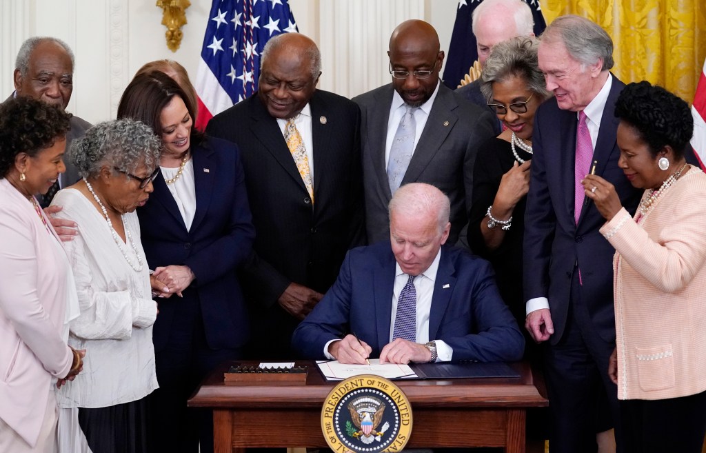 Feds get Juneteenth holiday on Friday