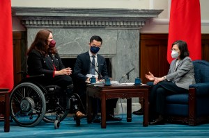 US senator visits Taiwan as China ups military threat