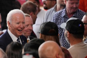 White House memo establishes labor advisers on federal contracts