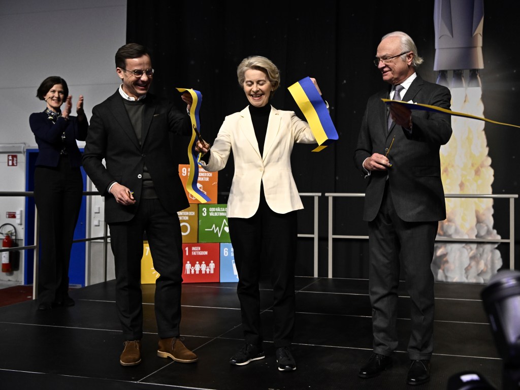 EU inaugurates first mainland satellite launch port