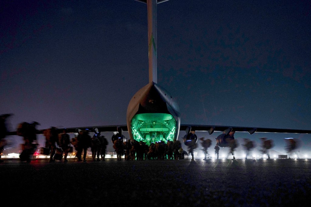 Hundreds more airmen to receive medals for roles in Kabul evacuation