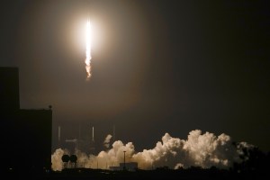 White House urges calm over Russian space weapon threat