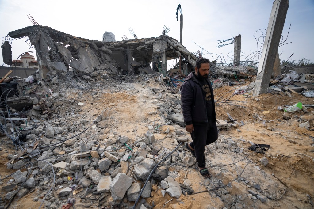 US leaders promise security for Gaza dock mission amid threat concerns