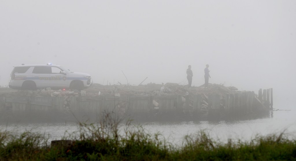 At least 2 killed in Mexican Navy plane crash near Galveston, Texas
