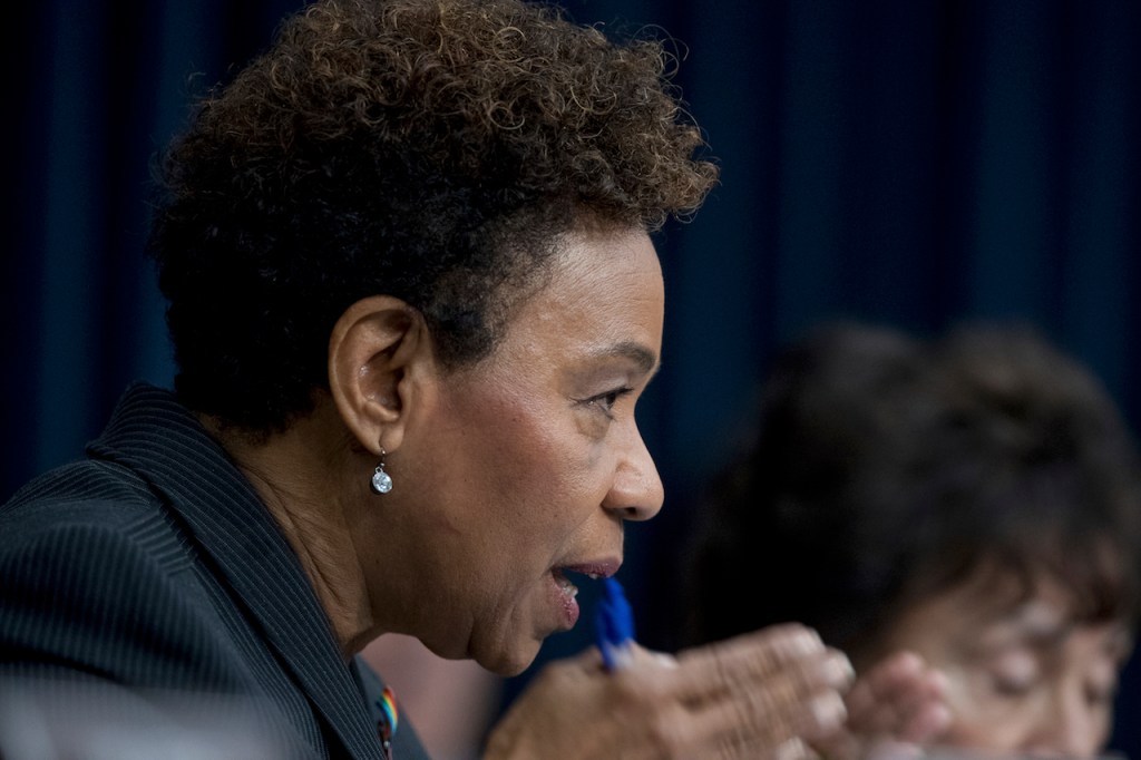 New nuclear warhead still under fire from Democrats