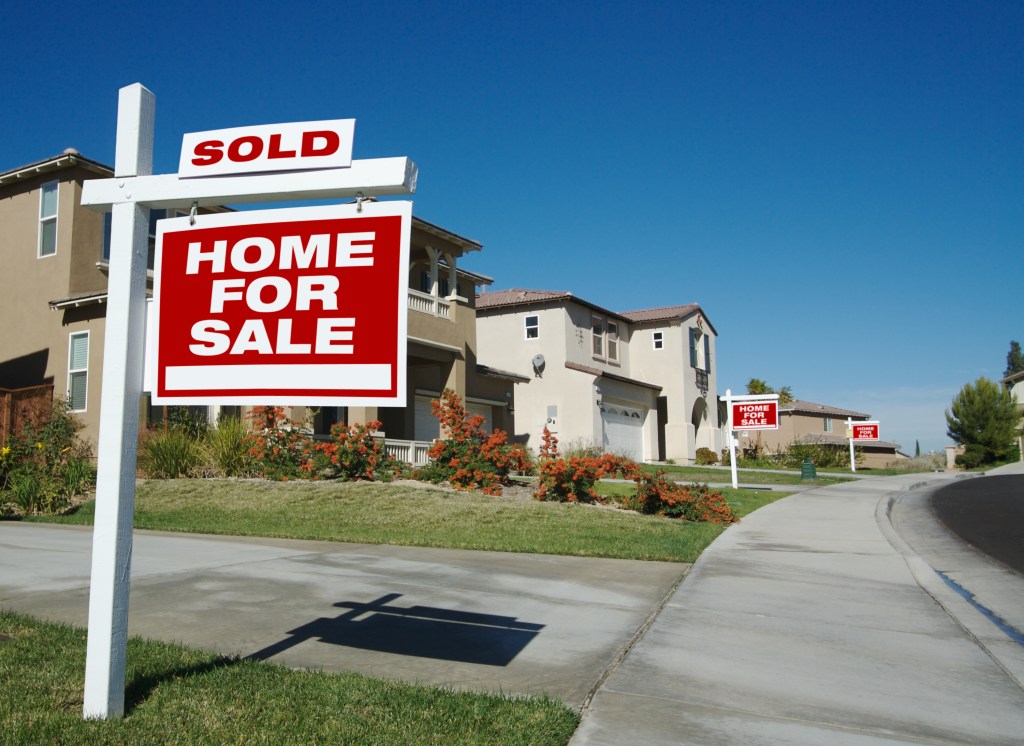 Planning to Move This Summer? How a VA Loan Works for You