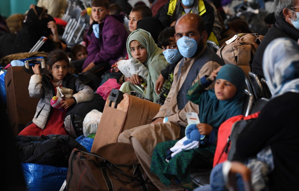 U.S. Defense, State officials will meet with rescue groups to help evacuate Americans, Afghan allies
