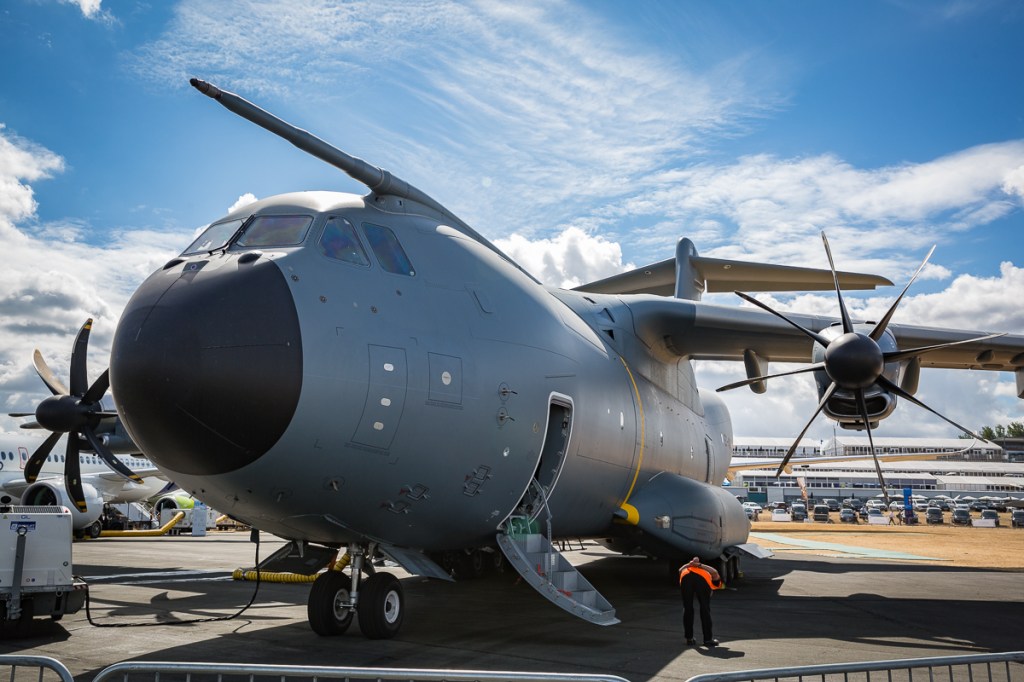 South Korea and Spain seek deal to swap trainer jets for airlifters