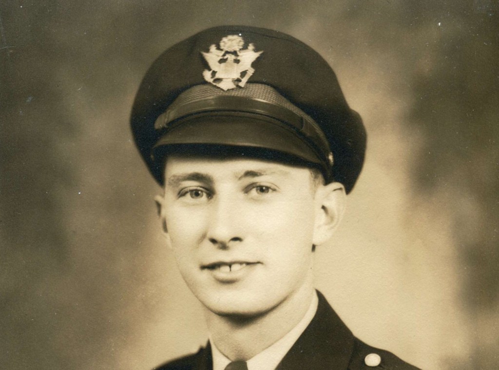 John Luckadoo, last B-17 pilot of the Bloody Hundredth, dies at 103