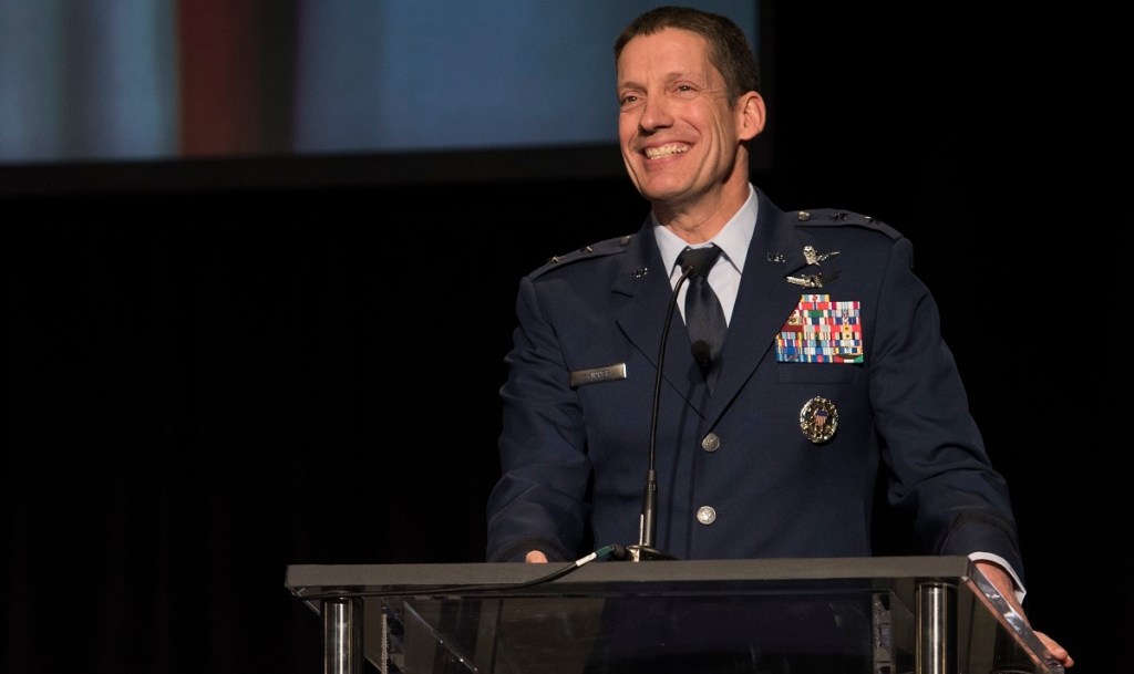 DISA director favors outsourcing IT services to contractors