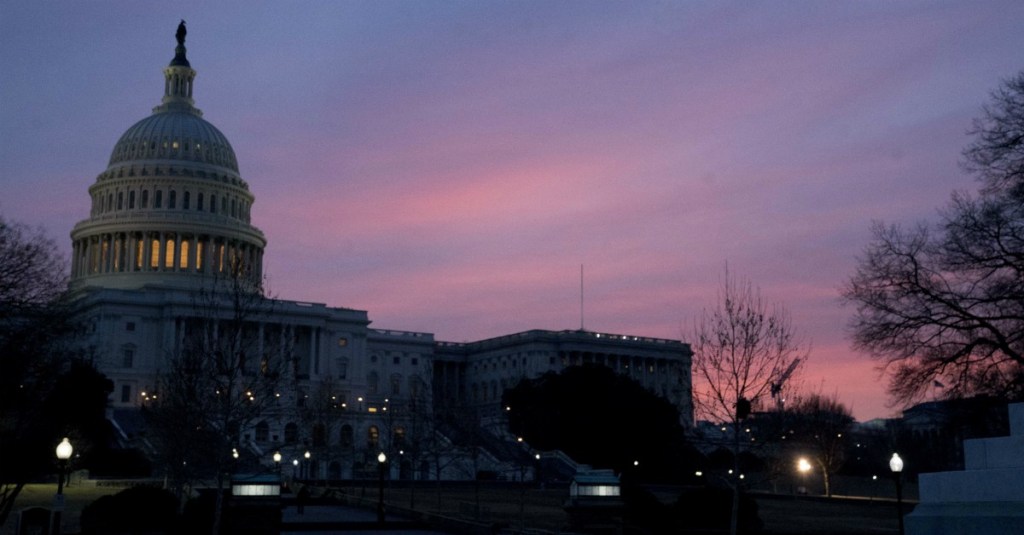 Senators want federal innovation centers to help state and local governments