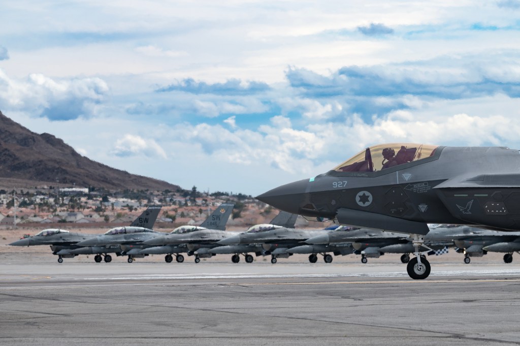 Israel to buy more F-35 and F-15 warplanes