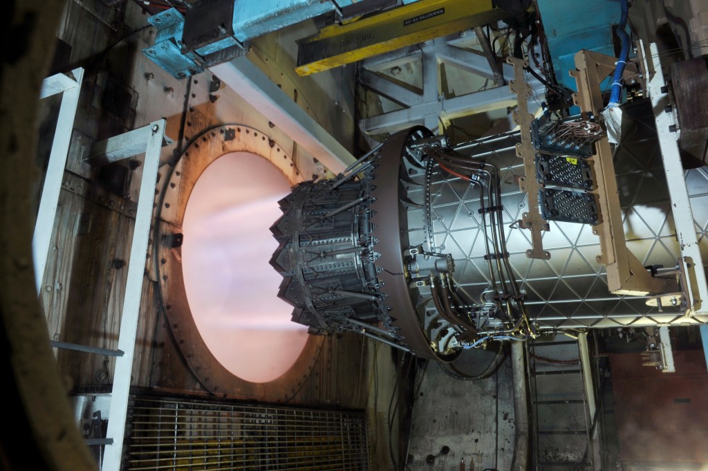 Pentagon rethinks F-35 engine program, will upgrade F135