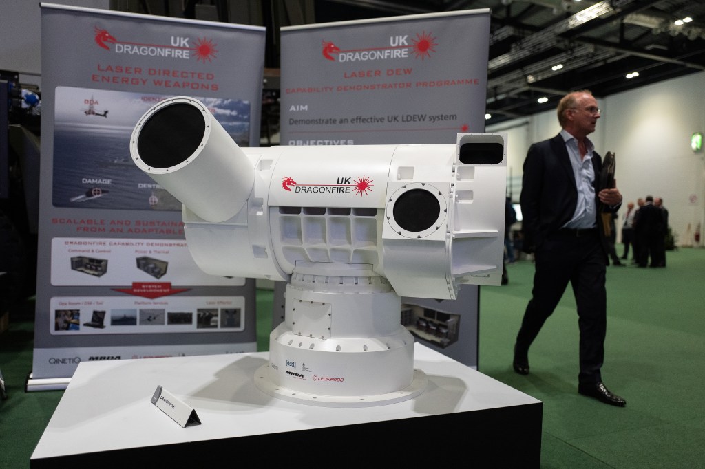Britain’s ‘Dragonfire’ ship laser gun to get accuracy boost