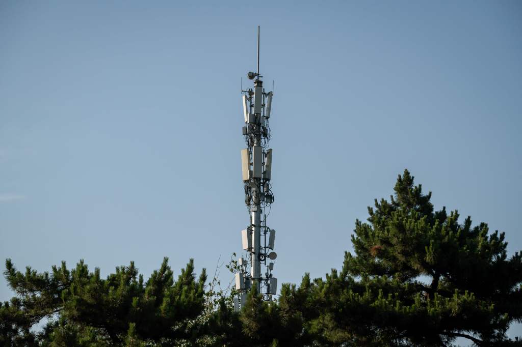 National security agencies warn of 5G network vulnerabilities, adversary influence