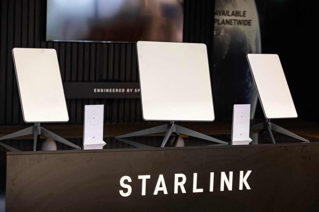 Reliant on Starlink, Army eager for more SATCOM constellation options